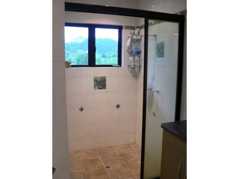 Utchee Creek QLD 4871