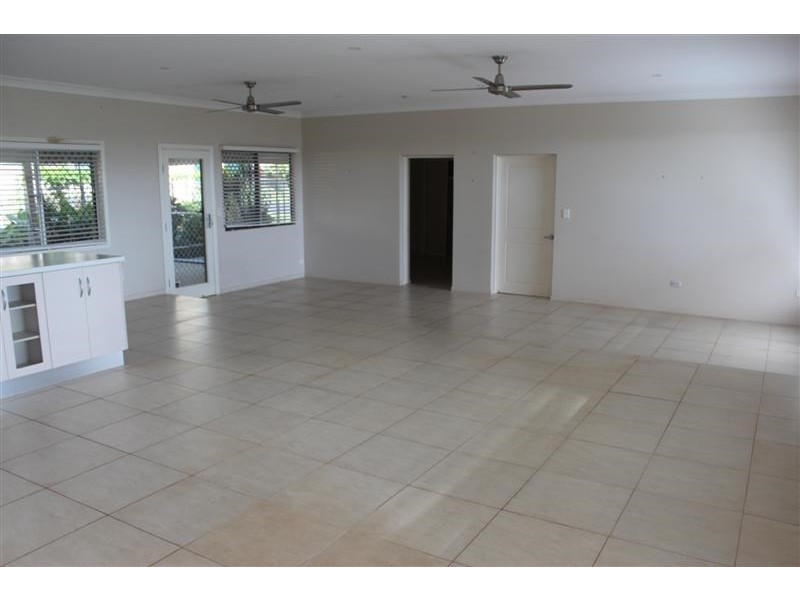 2 Bella Vista Avenue, Innisfail QLD 4860