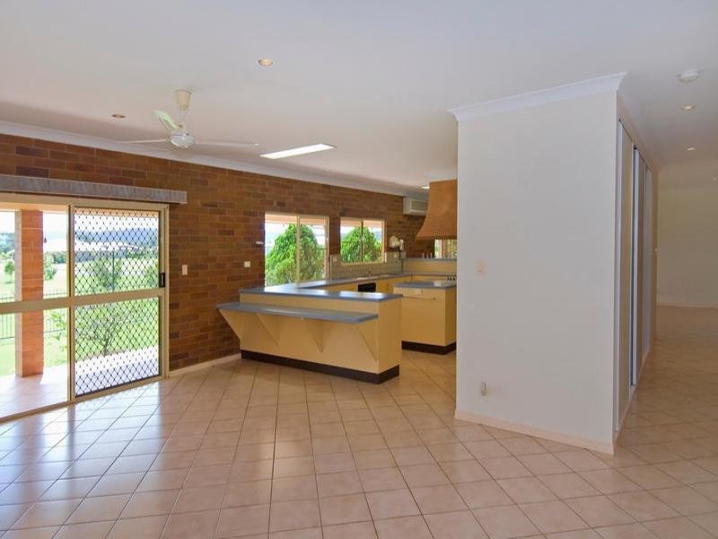 123 Etty Bay Road, Innisfail QLD 4860