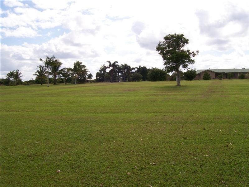 Rural post 204 Etty Bay Road, Etty Bay QLD 4858