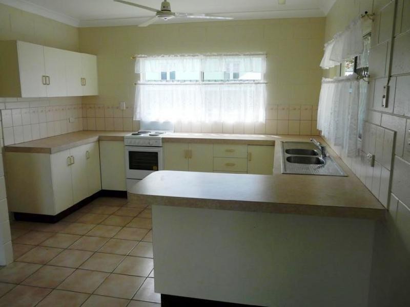 10 River Avenue, Innisfail QLD 4860