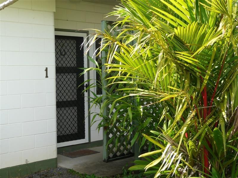 10 River Avenue, Innisfail QLD 4860