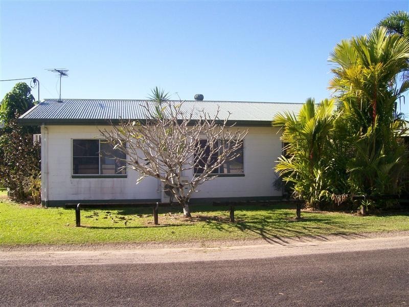 10 River Avenue, Innisfail QLD 4860