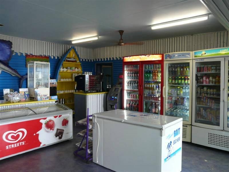 9 Elizabeth Street Flying Fish Point, Innisfail QLD 4860