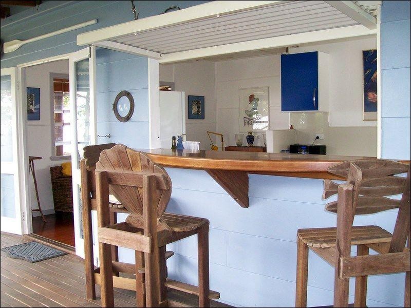 19 Esplanade, Flying Fish Point QLD 4860