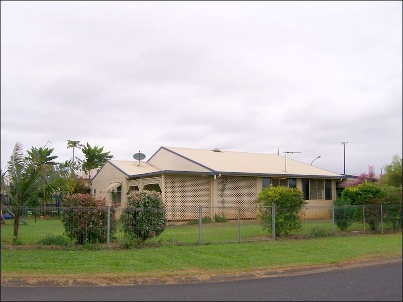 2 Graham Close, Wangan QLD 4871