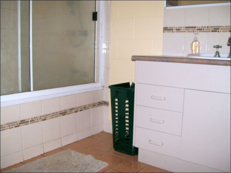 2 Graham Close, Wangan QLD 4871