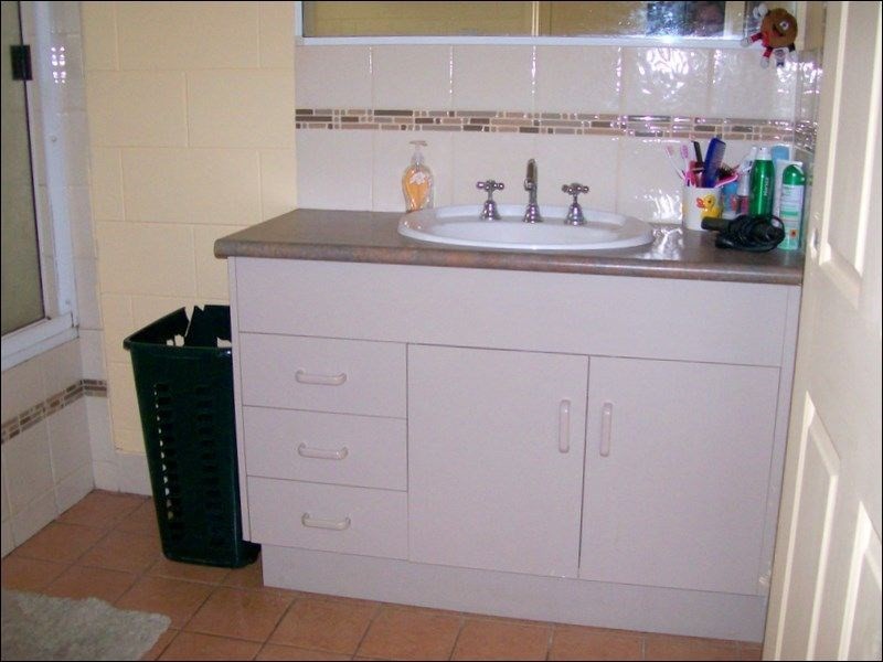 2 Graham Close, Wangan QLD 4871