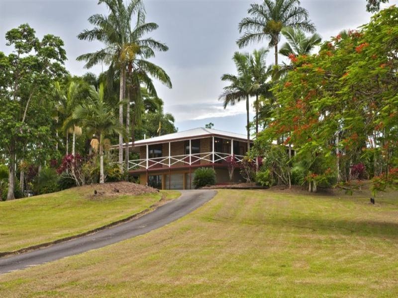 409 Flying Fish Point Road, Innisfail QLD 4860