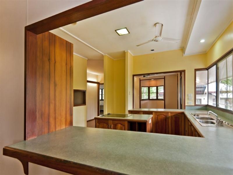 409 Flying Fish Point Road, Innisfail QLD 4860