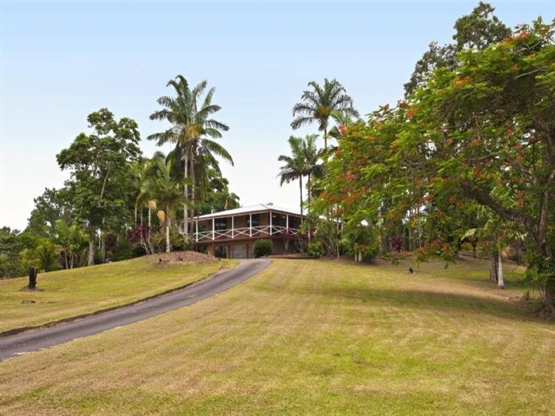 409 Flying Fish Point Road, Innisfail QLD 4860