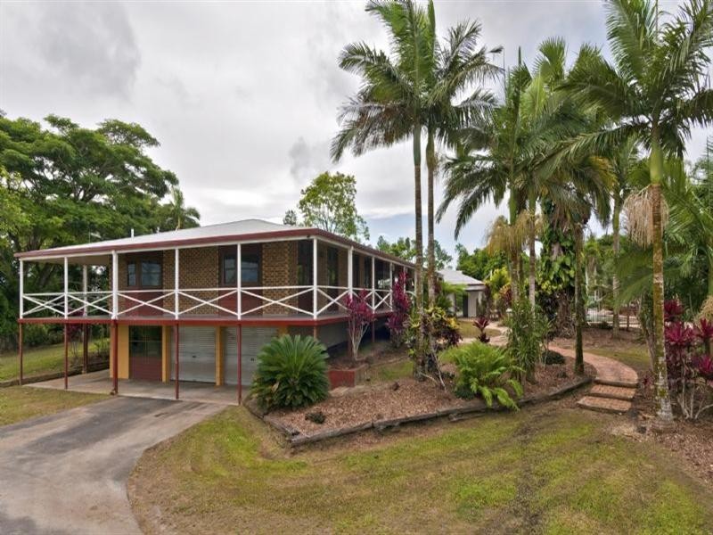 409 Flying Fish Point Road, Innisfail QLD 4860