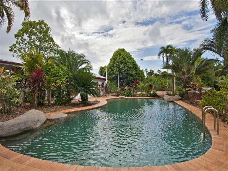 409 Flying Fish Point Road, Innisfail QLD 4860