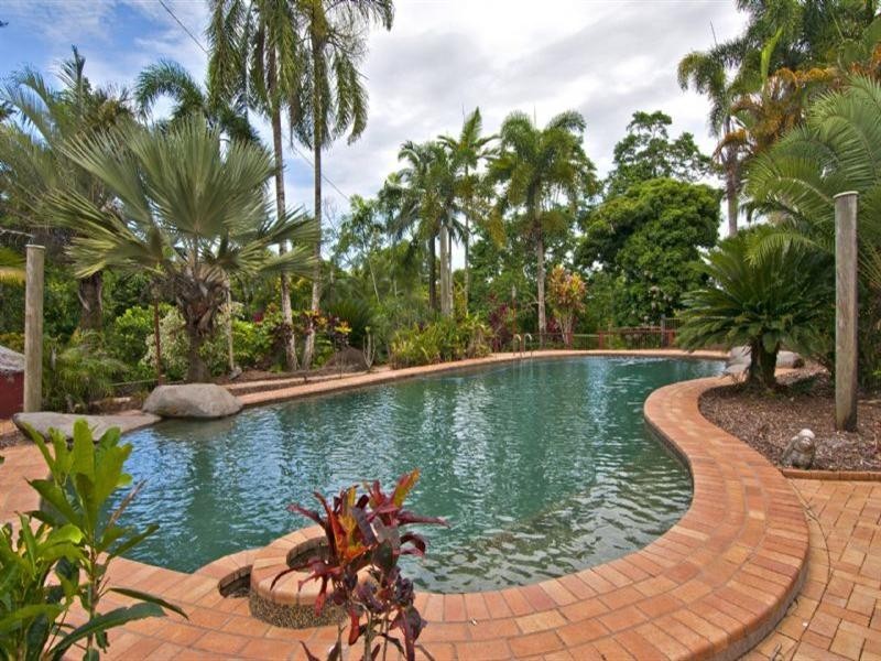 409 Flying Fish Point Road, Innisfail QLD 4860