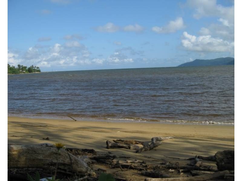 102 Bay Road, Coconuts QLD 4860