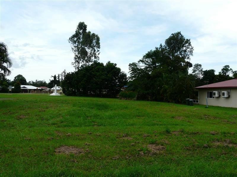 3 Albert Street, Silkwood QLD 4856