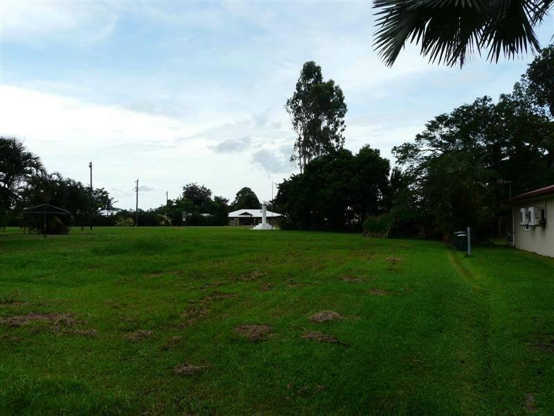 3 Albert Street, Silkwood QLD 4856