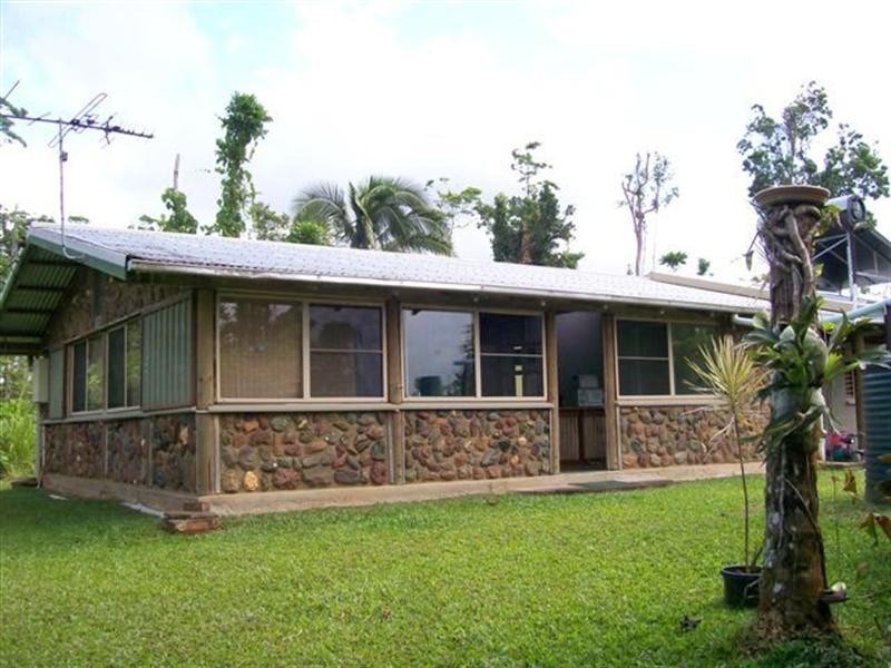 192 Seres Road, Mena Creek QLD 4871