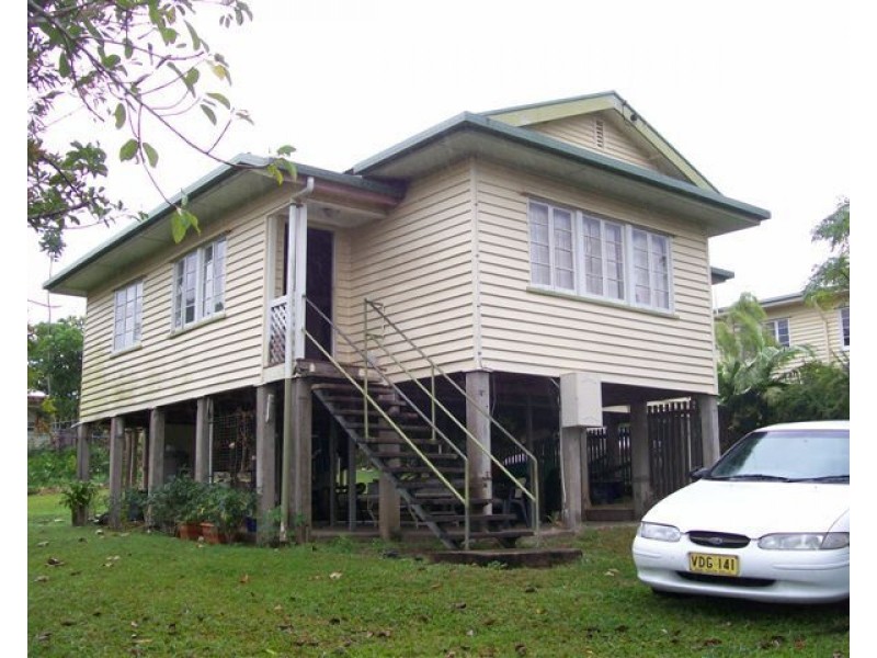 55 Laurie Street, Hudson QLD 4860