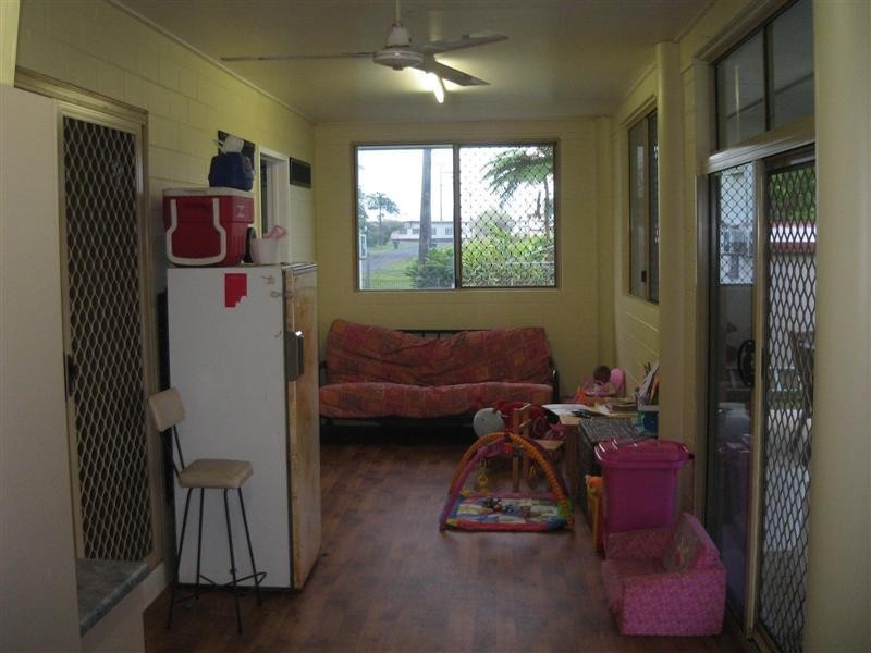 6 Cheshire Street, Wangan QLD 4871