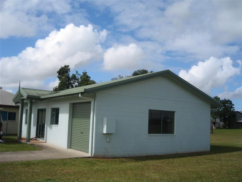 12 Graham Close, Wangan QLD 4871