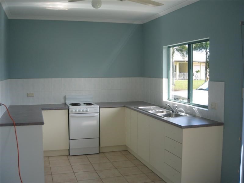 12 Graham Close, Wangan QLD 4871