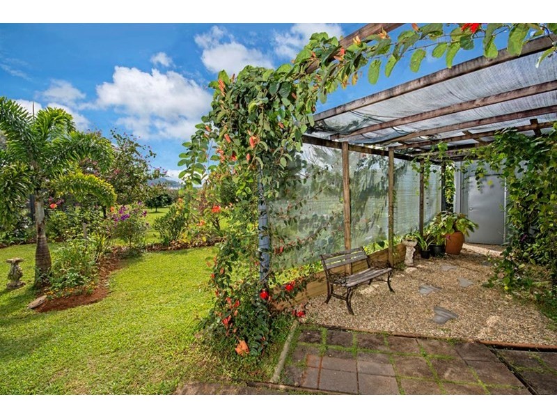 28 McCowatt, Garradunga QLD 4860