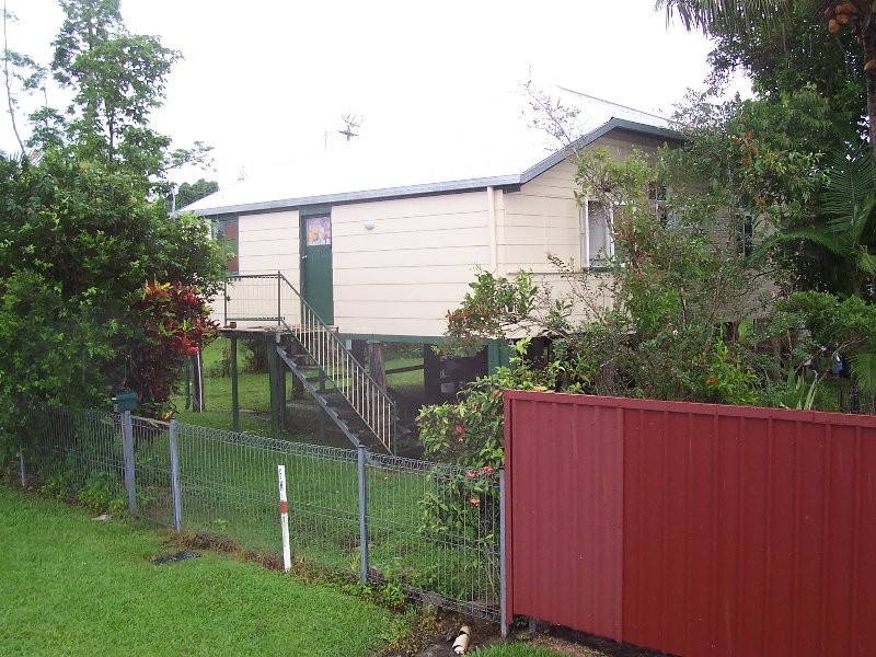 8 Glady Street, Innisfail QLD 4860