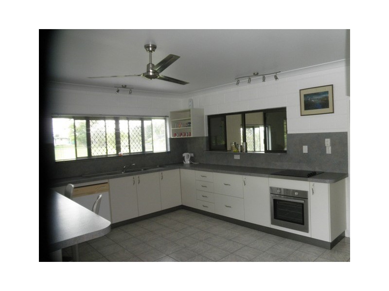 10 Lower Hickey, East Innisfail QLD 4860