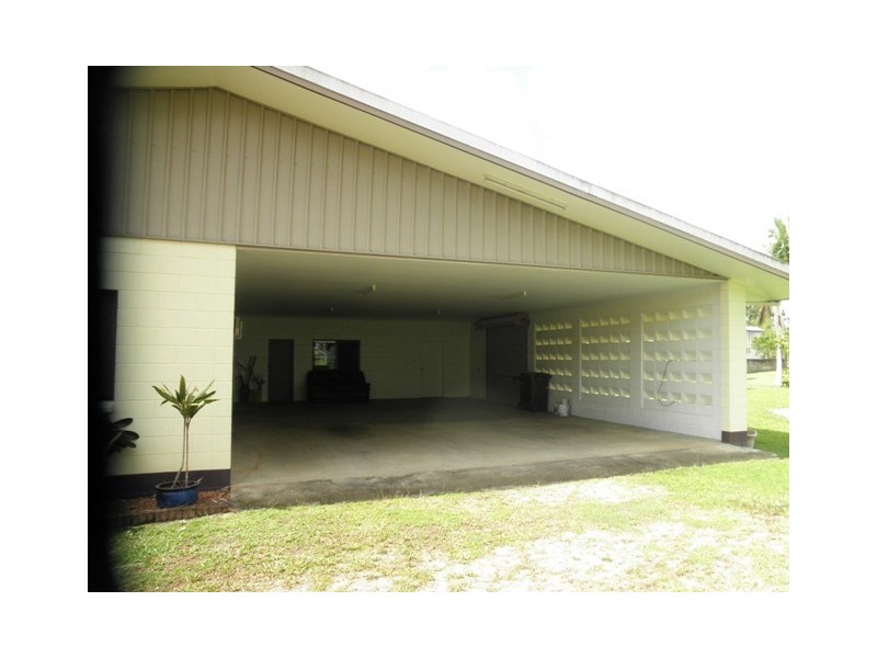 10 Lower Hickey, East Innisfail QLD 4860