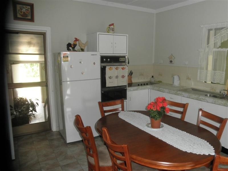 26 Glasgow, El Arish QLD 4855