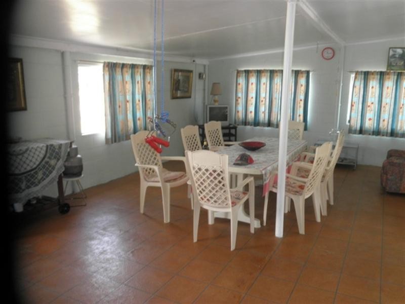 26 Glasgow, El Arish QLD 4855