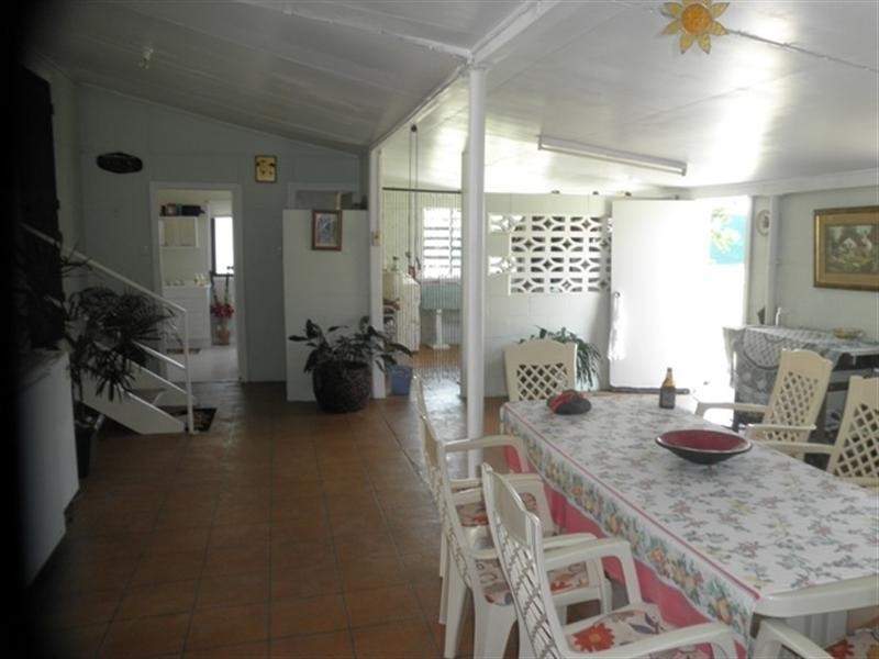 26 Glasgow, El Arish QLD 4855
