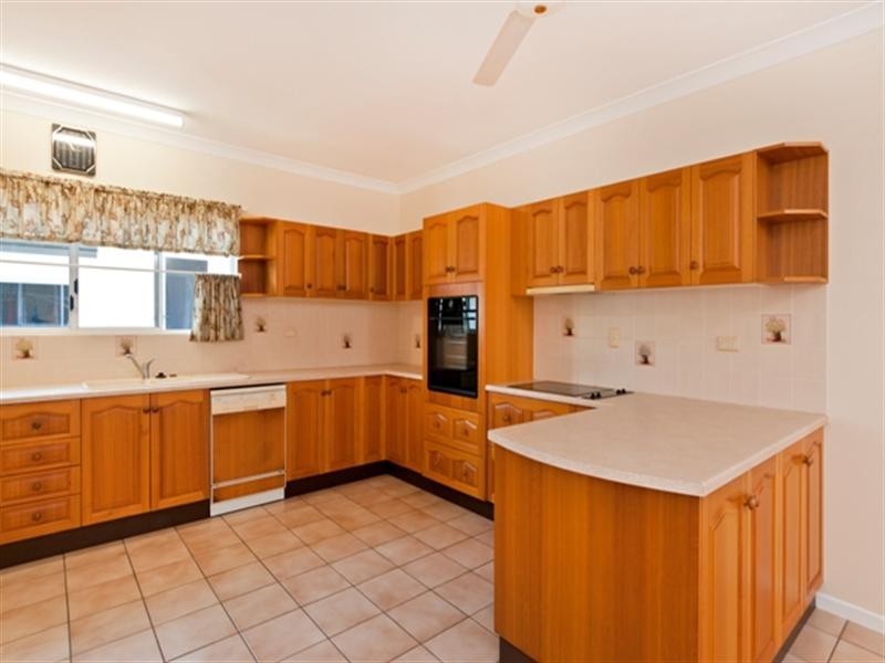 1 Paul, Innisfail QLD 4860