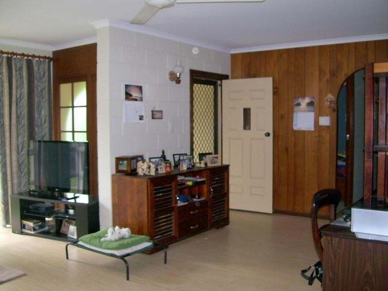 4 Carroo Close, Innisfail Estate QLD 4860