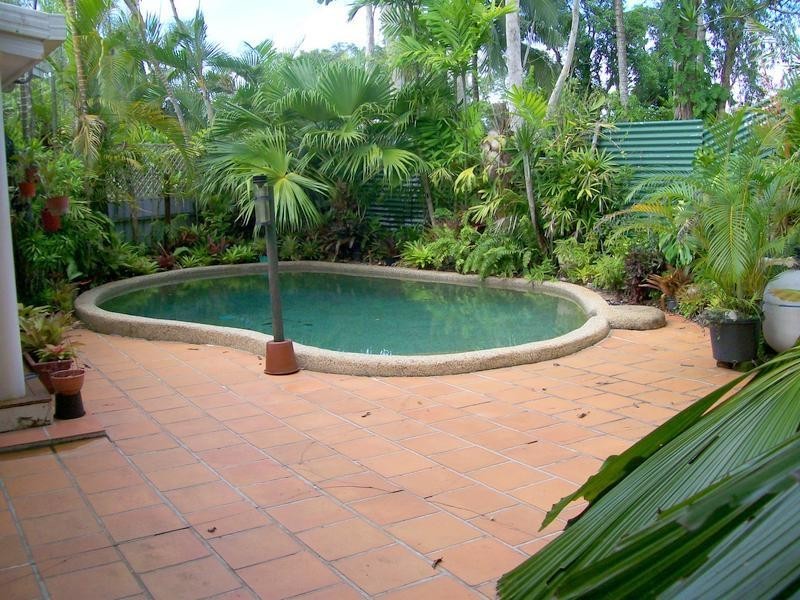 1 Maria Street, Flying Fish Point QLD 4860