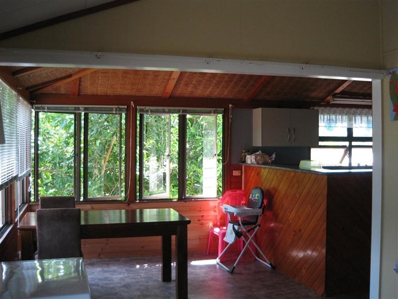 17 Middle Avenue, South Johnstone QLD 4859