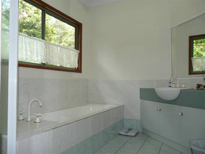 11 Waterfall Place, Jubilee Heights QLD 4860