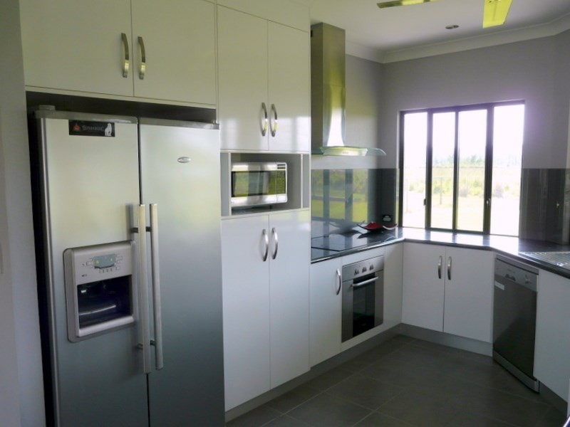 15 De Roma Close, Mena Creek QLD 4871