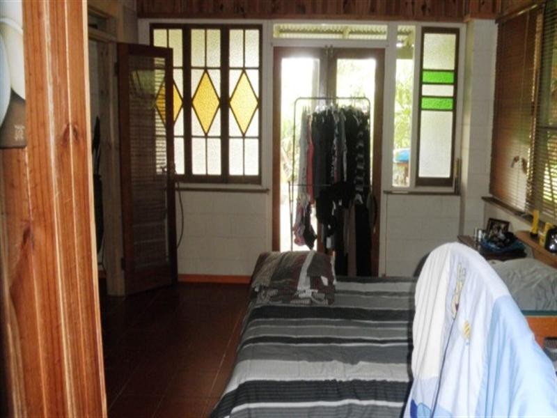 383 mena creek, Mena Creek QLD 4871