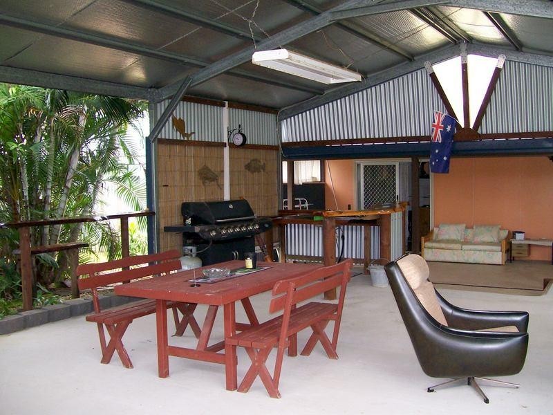 22 Maud Street, Flying Fish Point QLD 4860