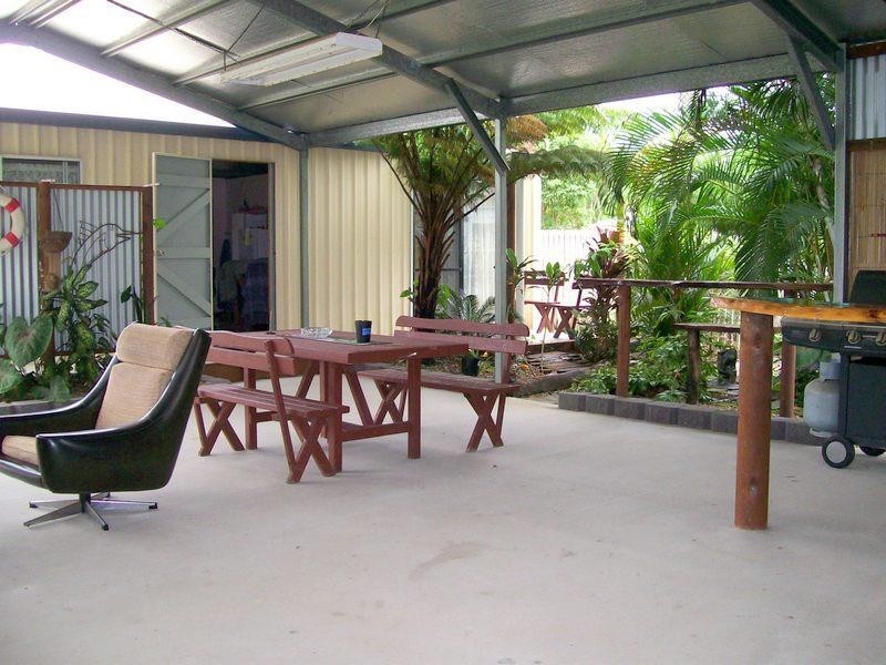 22 Maud Street, Flying Fish Point QLD 4860