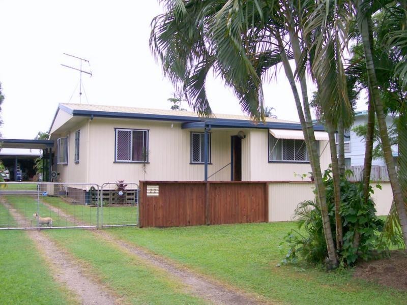 22 Maud Street, Flying Fish Point QLD 4860