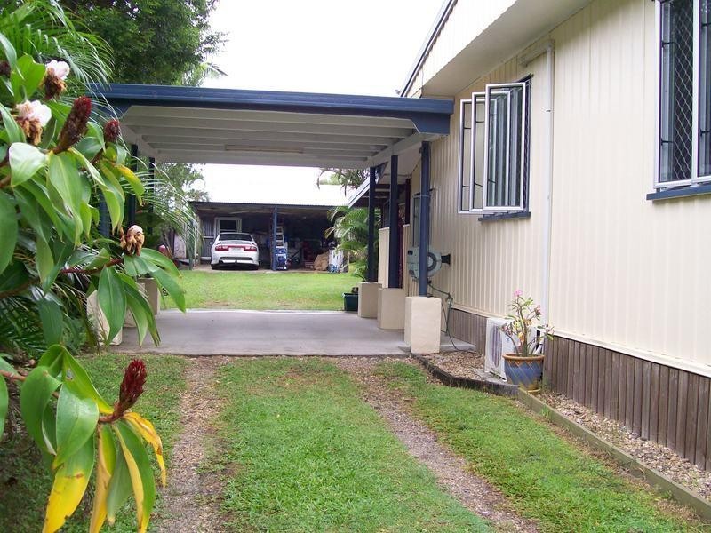 22 Maud Street, Flying Fish Point QLD 4860