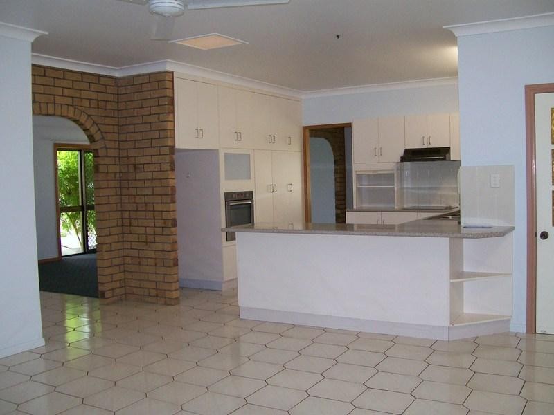 9 Bona Avenue, Belvedere, Innisfail QLD 4860