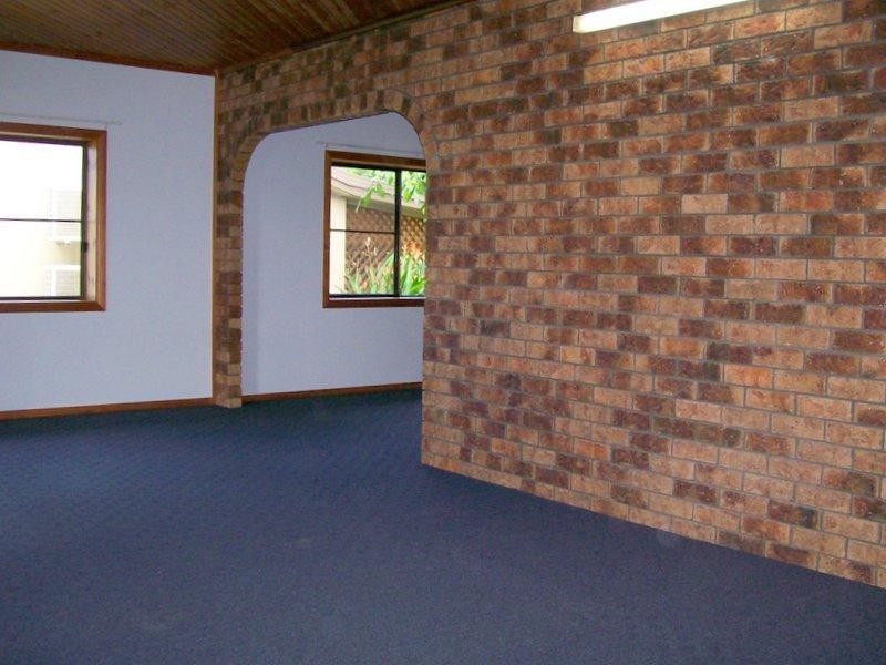 9 Bona Avenue, Belvedere, Innisfail QLD 4860