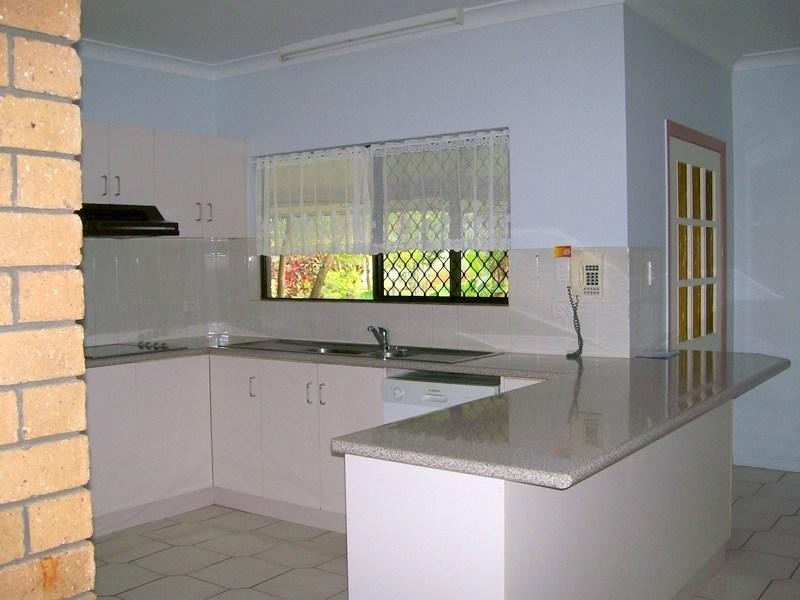 9 Bona Avenue, Belvedere, Innisfail QLD 4860