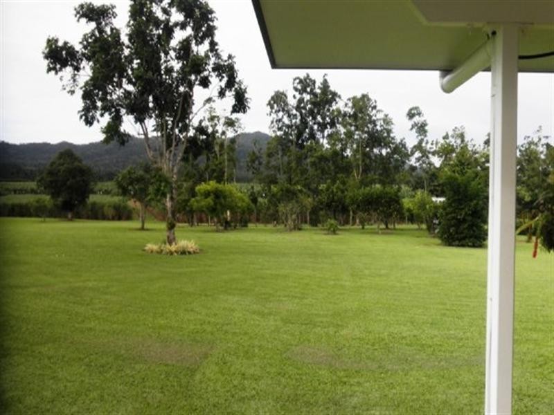 63 EDGERTON, Innisfail QLD 4860