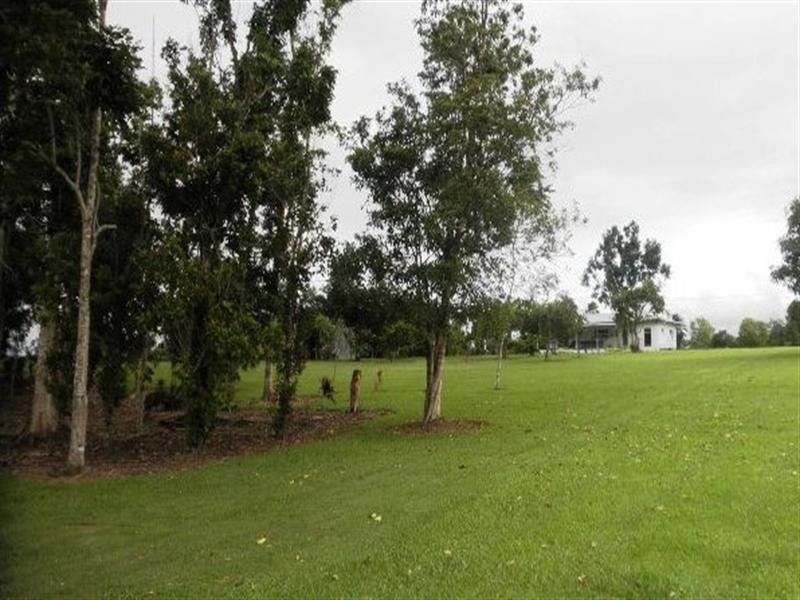 63 EDGERTON, Innisfail QLD 4860