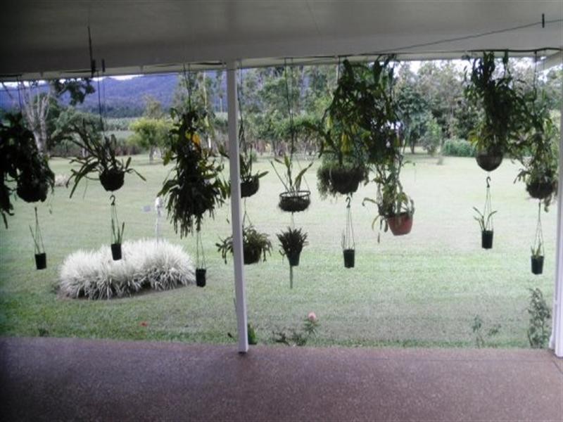 63 EDGERTON, Innisfail QLD 4860